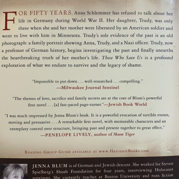 🐸2/$10🐸 Those who save us by Jenna Blum - Picture 3 of 3